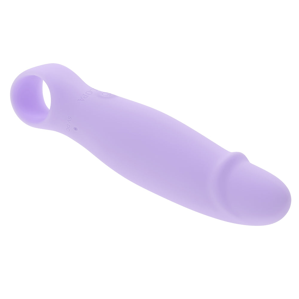 Petite Pecker